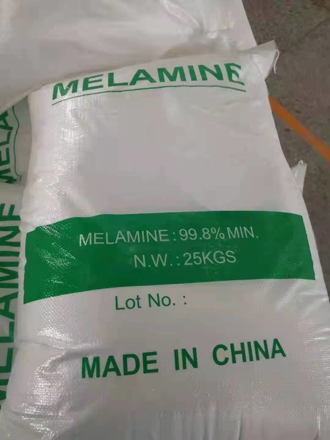 เกรดอุตสาหกรรม 99.8% Tripolycyanamide / Melamine White Crystal Powder 3